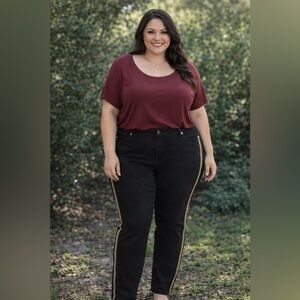 Denim 24/7 Black Jeans With Gold Chain Leg Detail Size 20W